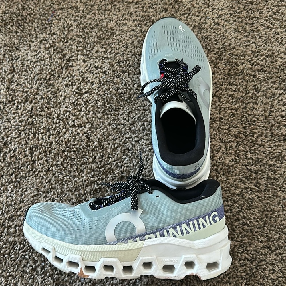 Women’s On Cloud Monster 2